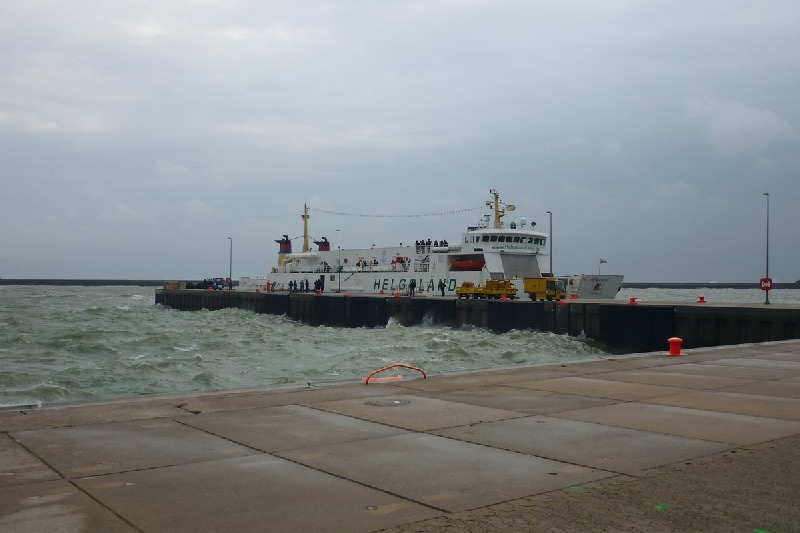 MS Helgoland im Helgoländer Südhafen.