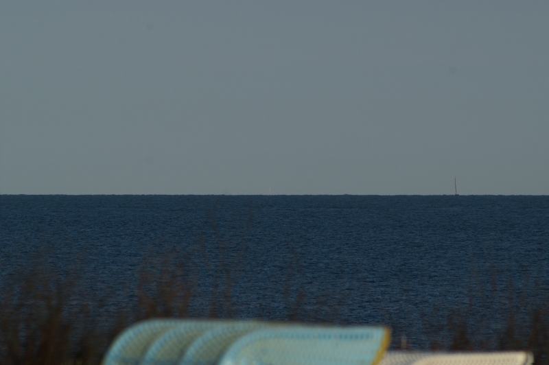 Der Fernsehturm ist bei kristallklarer Sicht von der Terrasse des Dünenrestaurants aus zu sehen.