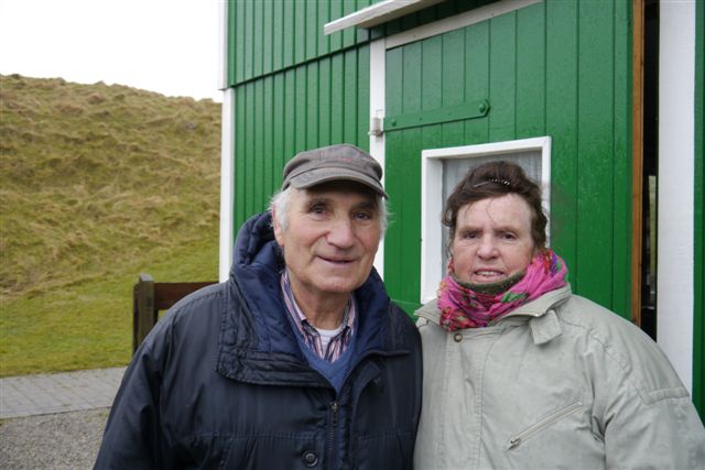 Galloway-Rinder und Heidschnucken auf Helgoland.