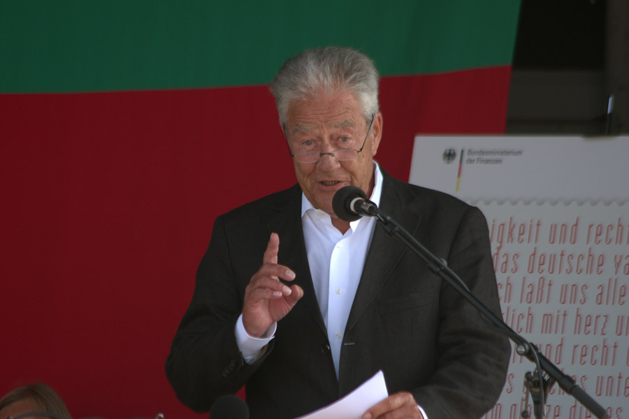 Björn Engholm hält am 26. August auf Helgoland zur Feier des 175. Jahrestages des Liedes der Deutschen eine Rede.