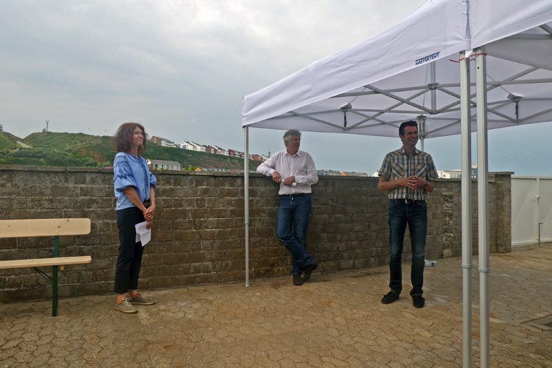 Eröffnungsveranstaltung zm Kunstprojekt Geschätzte Meerestiere des AWI auf Helgoland.