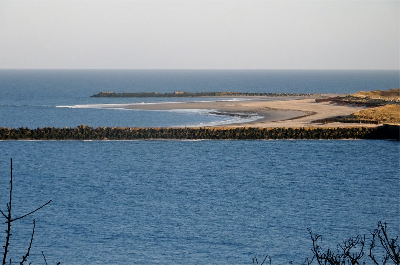 Die Sandzunge am Nordtrand der Düne bei Niedrigwasser.