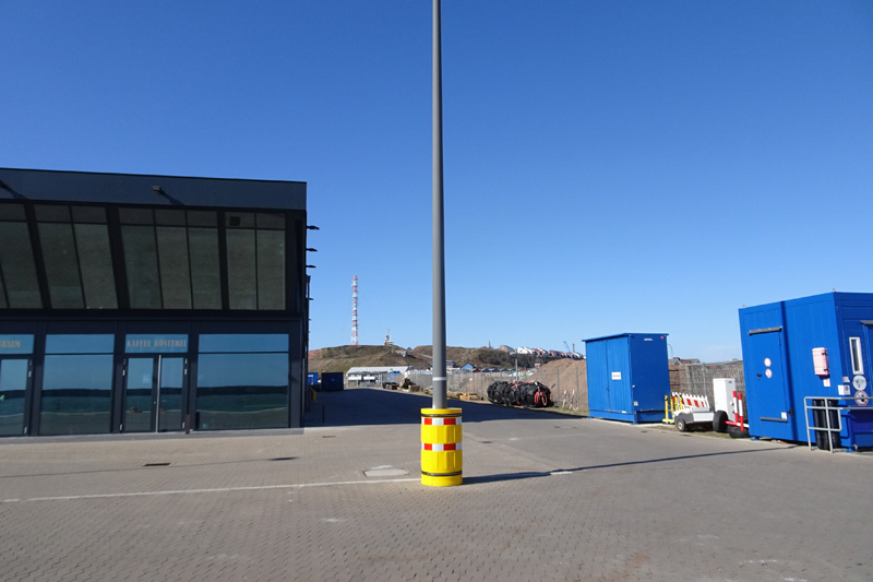 Der Havariecontainer im Südhafen Helgolands.