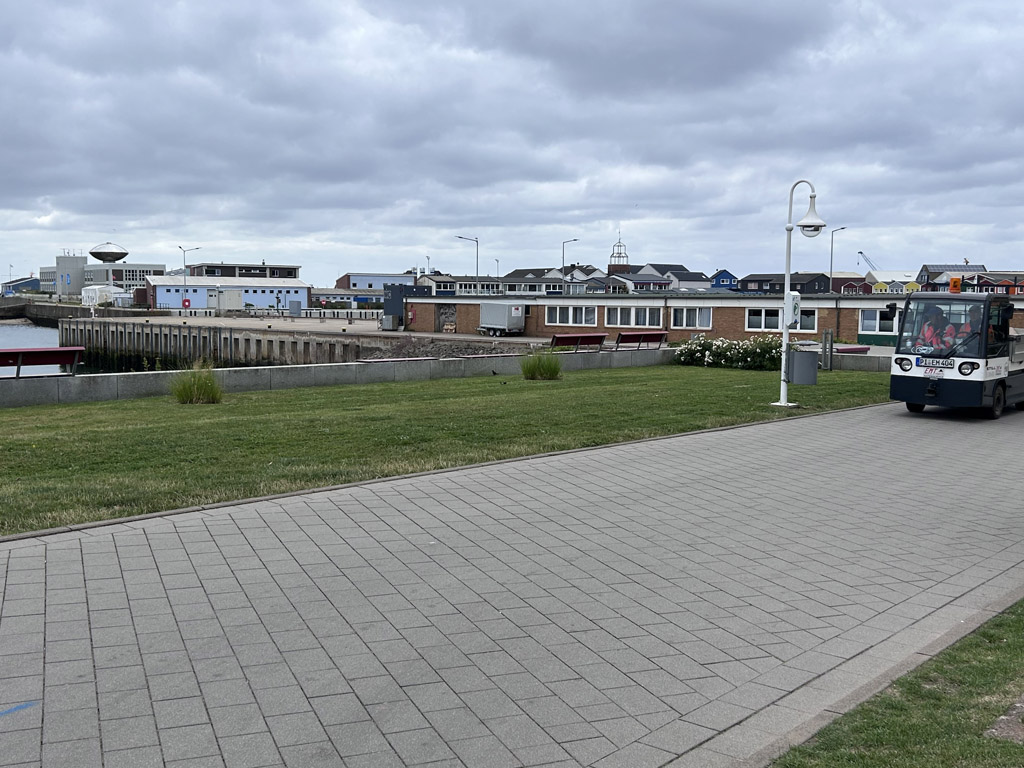 Die Kurpromeande am S&uuml;dstrand nach der Mahd.