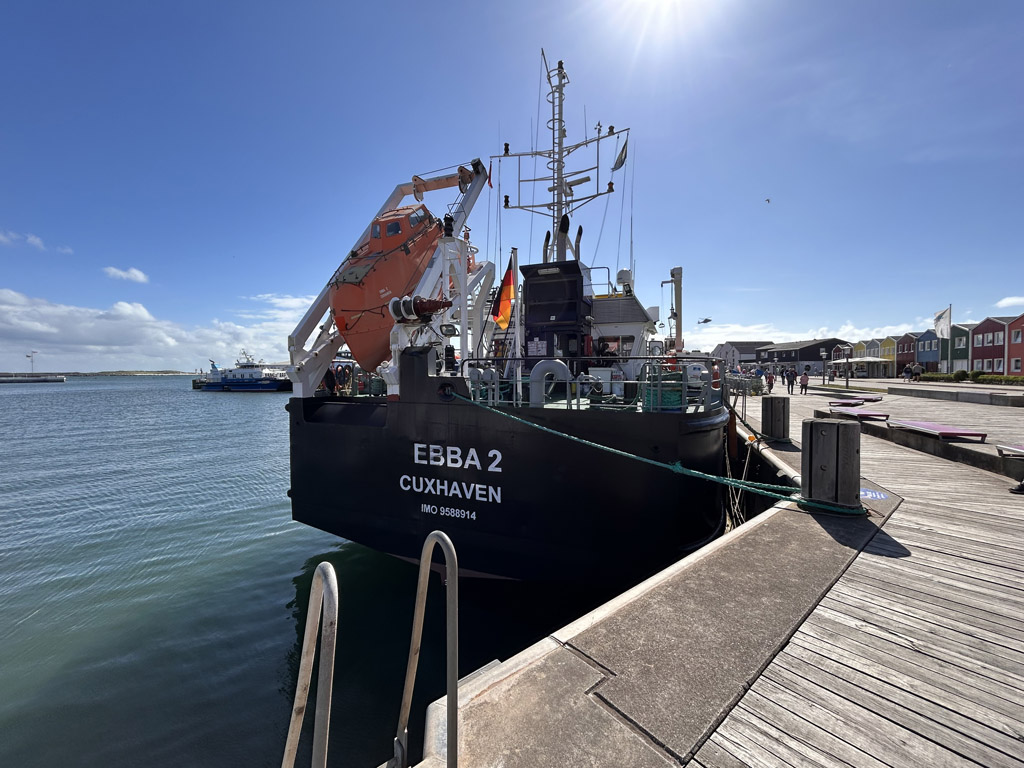 Tankmotorschiff Edda 2 im Scheibenhafen auf Helgoland.