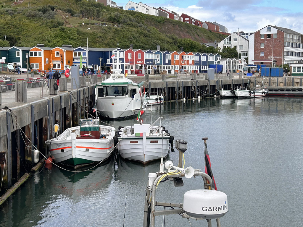 Die neue D&uuml;nef&auml;hre Witte Kliff 2 im Scheibenafen auf Helgoland.